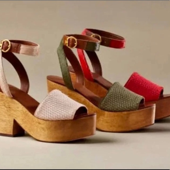 Tory Burch Shoes - TORY BURCH CAMILLA PLATFORM RED LEATHR SANDAL EUC